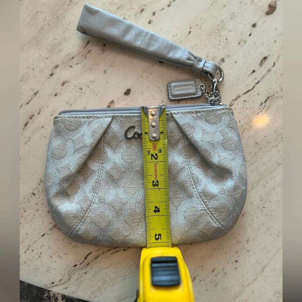 Coach Metallic Silver Monogram Wristlet Clutch with thick strap and Hangtag - Picture 7 of 9